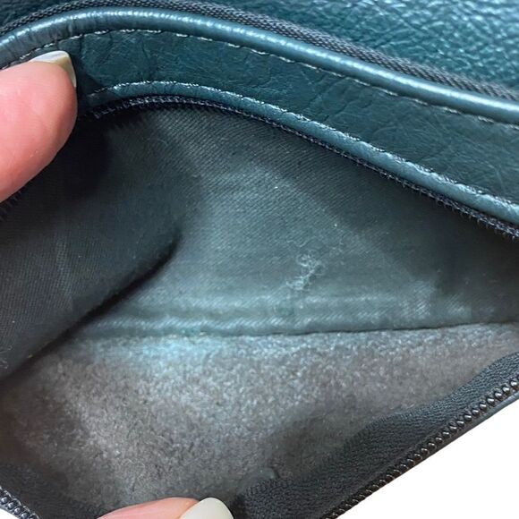 Tromet Dark green leather fold over snap wallet with two zippered compartments - Picture 6 of 13